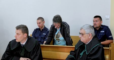 Wyrzuciła nowo narodzone dziecko do kosza na śmieci. Sąd wydał wyrok