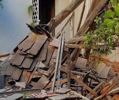 Zielona Góra. Zawalił się dach kamienicy, runął do ogródka restauracji pełnej klientów
