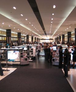 Dziecko zniszczyło kosmetyki za kilka tysięcy. Wizażystka nie przebiera w słowach