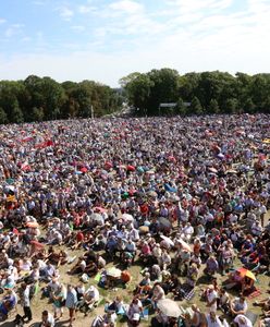 100 tysięcy wiernych modliło się na Jasnej Górze