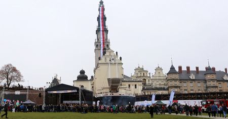Dali na mszę za "Polskę wolną od faszyzmu". Paulini nie odczytali intencji