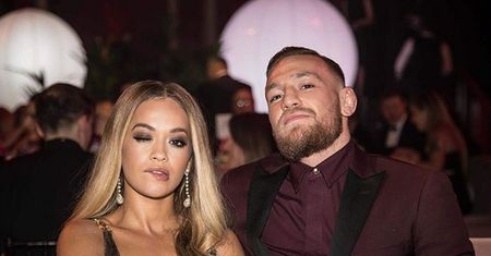Rita Ora ścisnęła krągłości do granic możliwości. Ona nie wie, co to wstyd!