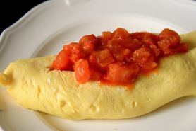 Omlet z pomidorami