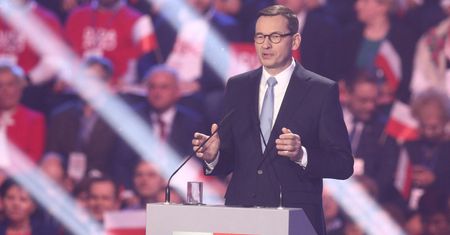 Morawiecki: 5 lat temu za godzinę płacono 5 zł. Sprawdziliśmy czy ma rację