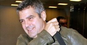 Clooney nie kupi sobie plaży?