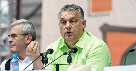 Węgry są nieugięte ws. uchodźców. "Podwójne standardy"
