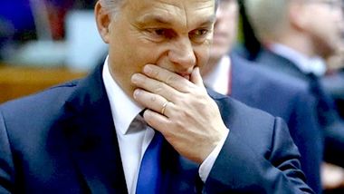 Węgrzy po raz trzeci wyszli na ulice.