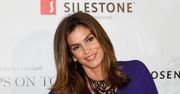Cindy Crawford na okładce "Harper's Bazaar". Wygląda fenomenalnie