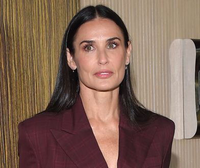 Demi Moore odsłoniła nogi. Takiej figury może pozazdrościć jej niejedna kobieta