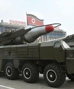 Premier Japonii alarmuje. Korea Północna może mieć pociski z bronią chemiczną