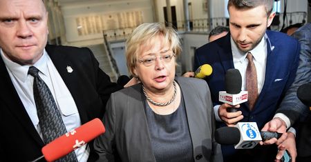 KRS i sędziowie Izby Dyscyplinarnej wydają oświadczenia.  "Wyrok SN nie wiąże innych sądów"