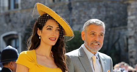 Amal i George przyćmili wszystkich gości. Wyglądali najlepiej na ślubie Meghan i Harry'ego