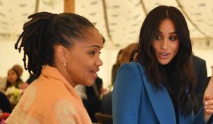Mama Meghan wspiera młodych rodziców. "Harry często zwraca się do niej po poradę"