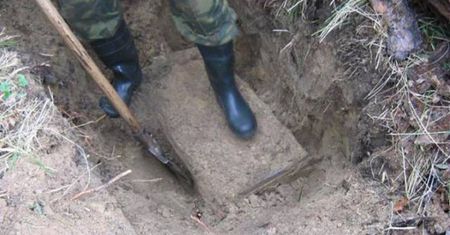 Wykopali z ziemi skrzynię z czasów II wojny. Skrywała tajemnicę nazisty