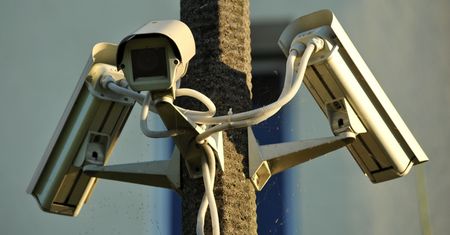 Koronawirus w Polsce. Gdynia z innowacyjnym rozwiązaniem. Kamery automatycznie wyłapują skupiska ludzi