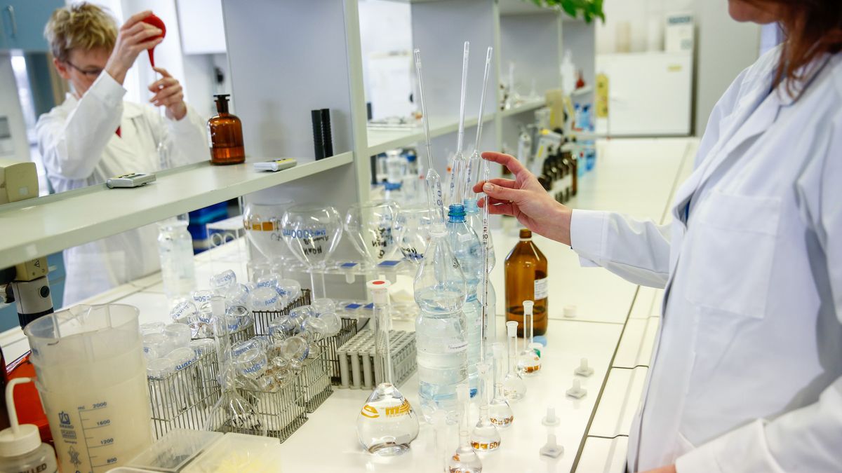 Kiedy naukowcom uda się znaleźć lekarstwo na koronawirusa?