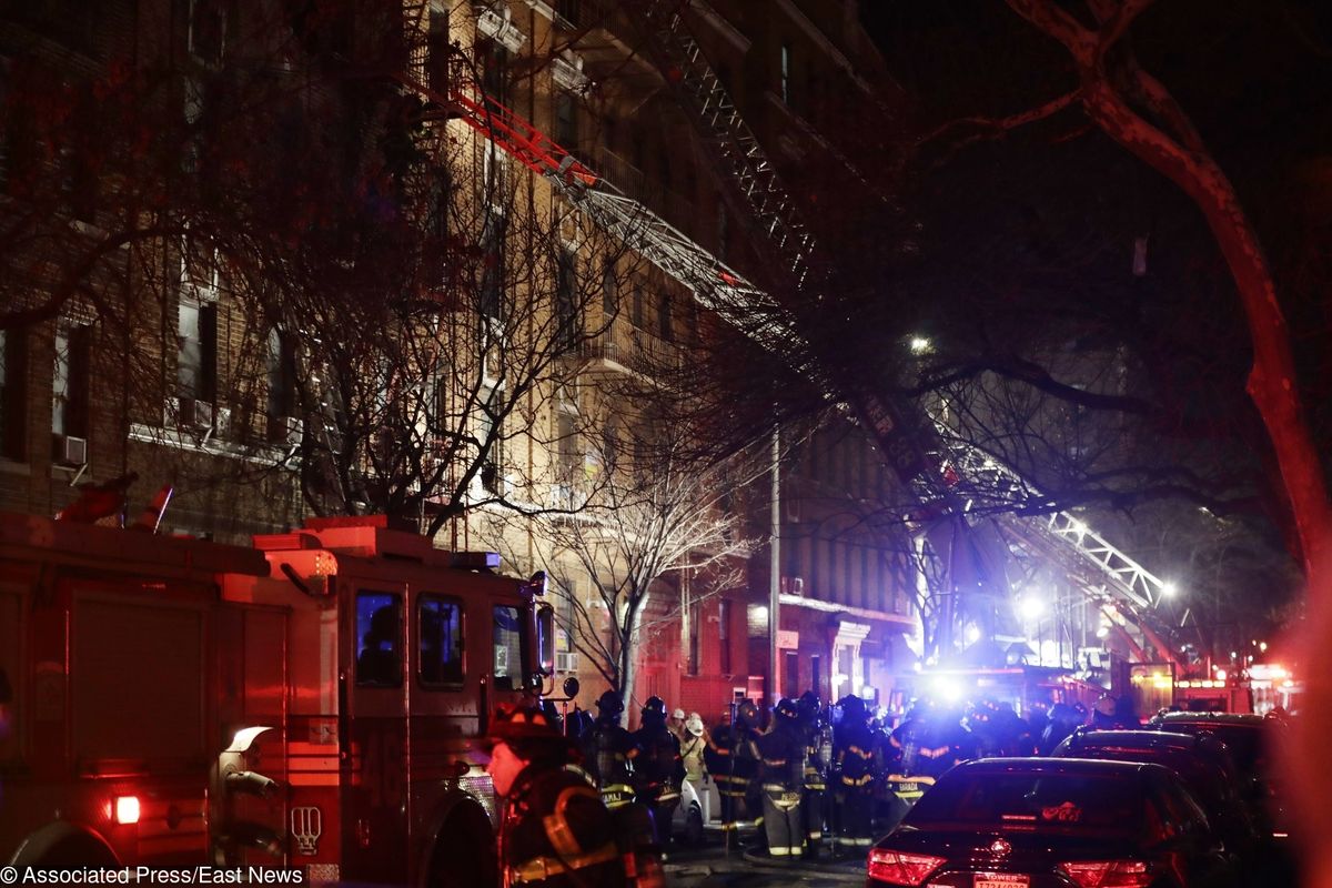 Potężny pożar w Nowym Jorku. Zginęło co najmniej 12 osób, w tym jedno dziecko