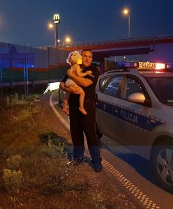 Pijany uciekał przed policją. Z tyłu wiózł 2-letnią córkę