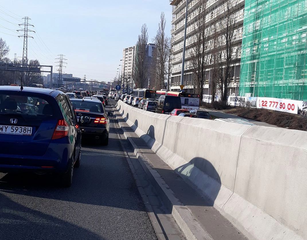 Podczas obchodów Święta Niepodległości 2018 w Rzeszowie podróżujący mogą napotkać na wiele utrudnień w ruchu. 