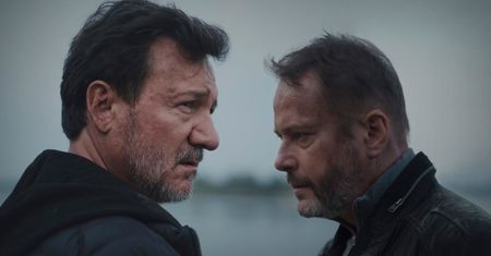 Seriale TV na dziś. "Zniewolona", "Odwróceni. Ojcowie i córki", "Na Wspólnej", "Sukcesja" [Poniedziałek 19.08.2019]