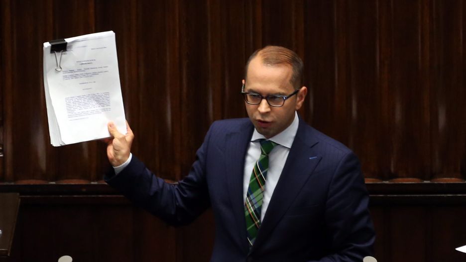 Michał Szczerba uważa, że PFN i Fundusz Sprawiedliwości aktywnie powinny się włączyć w walkę z koronawirusem