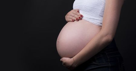 Obaj bliźniacy będą płacić alimenty. Nie wiadomo, który jest ojcem