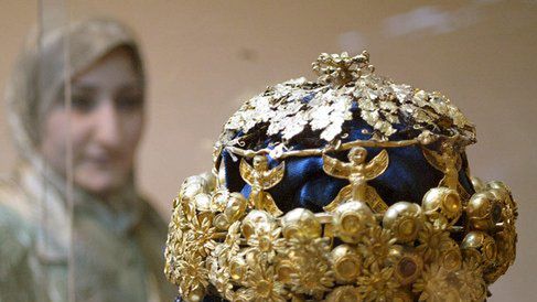 Korona w Muzeum Narodowym w Bagdadzie