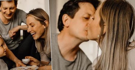Joanna Moro na pełnych czułości zdjęciach z mężem, ale to ich córeczka kradnie każdy kadr. Mała Ewa ma długie włosy i uroczą fryzurę