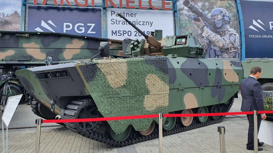 Nowy Pływający Wóz Piechoty kr. „Borsuk”