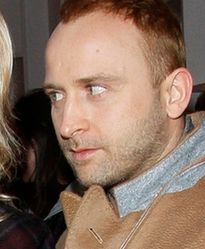 Borys Szyc ma dość strojenia się!