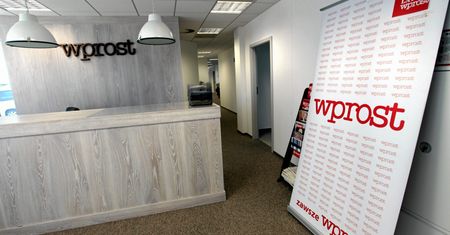 "Wprost" znika z kiosków. "Prasa jaką znamy odchodzi w przeszłość.”