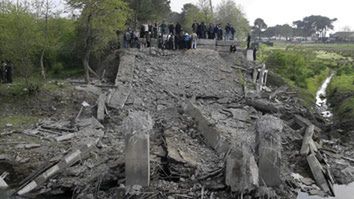 Pozostałości po moście na rzece Czoloki