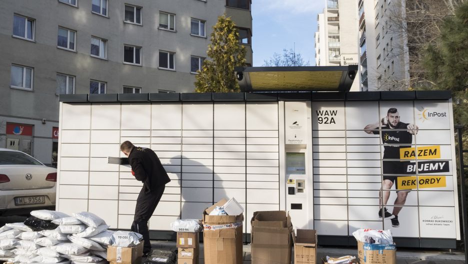 Przeładowane paczkomaty InPost? To znak, że idzie świąteczny armagedon.