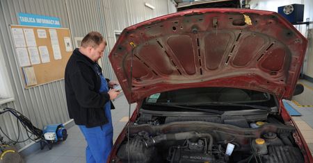 Rząd będzie walczył z wyciętymi DPF-ami. Kierowcy mają je znów montować