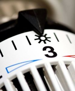 W niektórych blokach już się rozpoczął sezon grzewczy. Wyjaśniamy, od czego to zależy