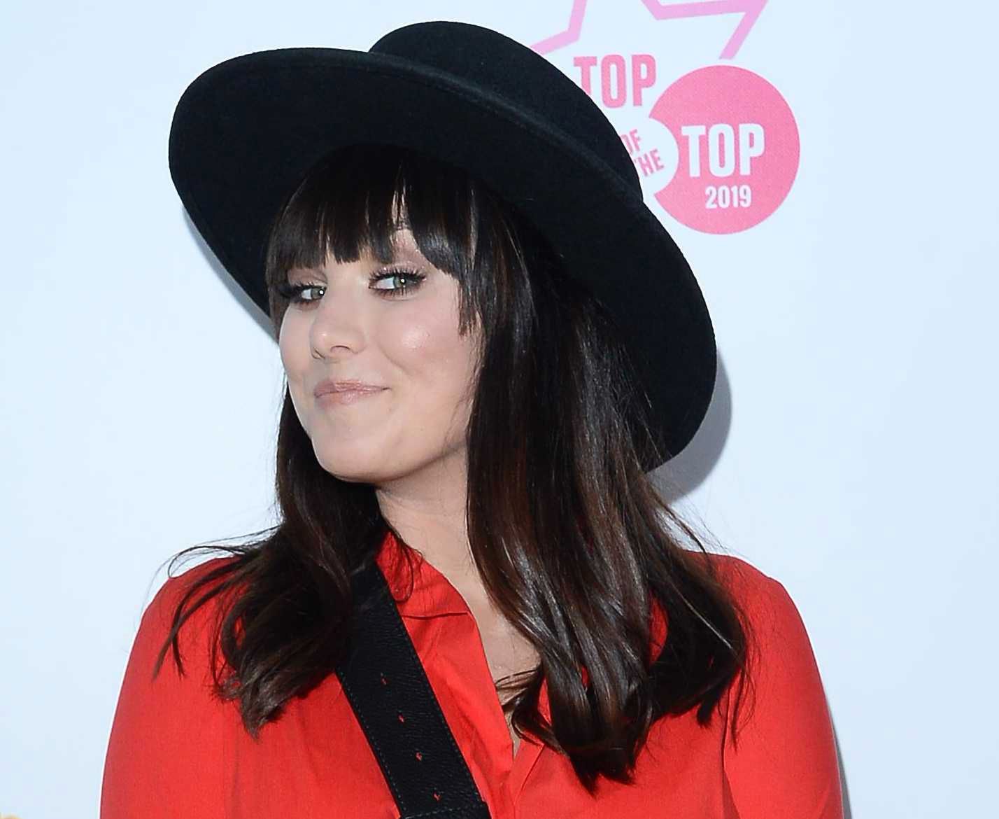 Ewa Farna w prostych włosach, konferencja promująca TOP of the TOP Sopot Festival 2019