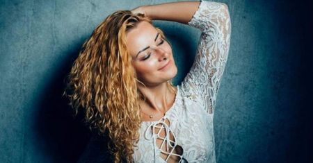 Iwona Cichosz pokazała ciążowy brzuszek. Wygląda na szczęśliwą