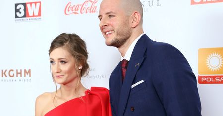 Bartosz Kurek z piękną ukochaną na czerwonym dywanie. Kim jest Anna Grejman?