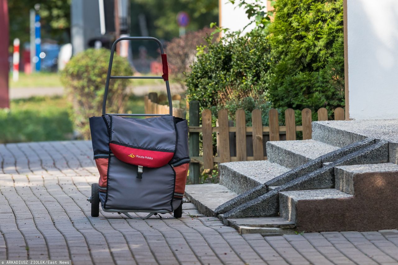 Pruszków. Napad na listonosza. Sprawcy ukradli prawie 40 tys. zł