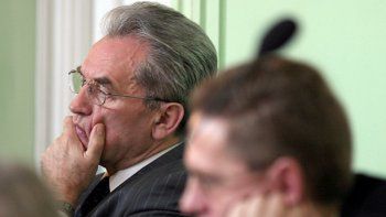 Posłowie Jagiełło (L) i Długosz w Sądzie Okręgowym w Kielcach