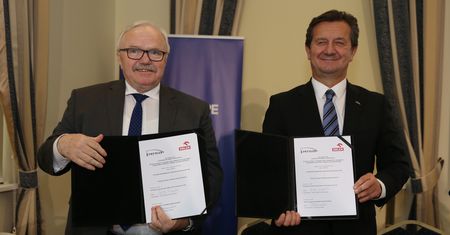 Pesa i PKN Orlen łączą siły w trosce o środowisko. Testują transport zasilany wodorem
