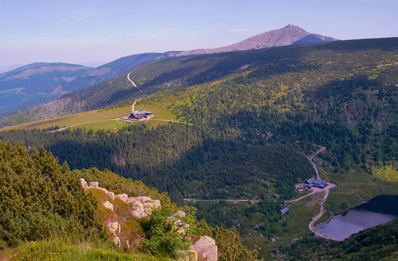 Karkonosze i Góry Izerskie. Infrastruktura turystyczna i narciarska niszczy Sudety