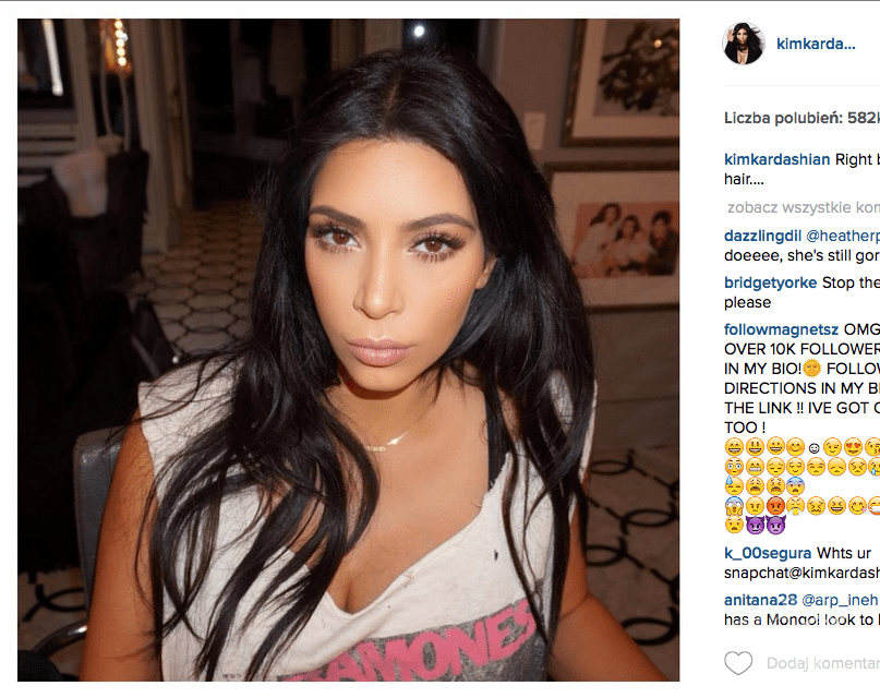 Kim Kardashian w długich włosach