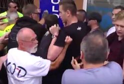 "Co robisz ku***?! Człowiek tam leży!". Brutalne zamieszki podczas manifestacji KOD-u