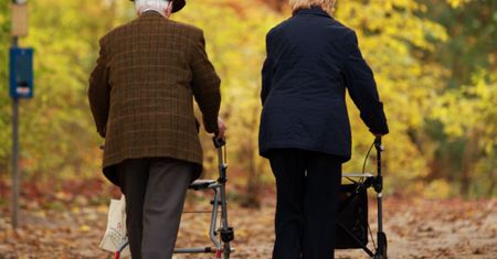 Osoby 60+ podjadą prawie za darmo do lekarza. Ukłon Sosnowca w stronę seniorów
