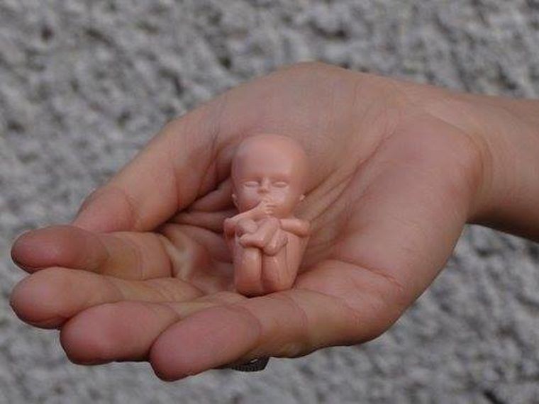 Aborcja to "wyciąganie dzieci odkurzaczem z brzucha". Rodzice oburzeni zachowaniem katechetów