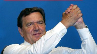 Szczęśliwy Gerhard Schroeder