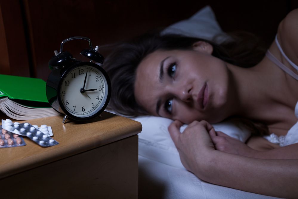 Jak zasnąć w mniej niż minutę? Jest pewna metoda