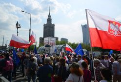 "Marsz Wolności" przeszedł przez Warszawę. Duże rozbieżności w szacowaniu liczby uczestników