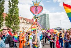 Gdańsk. Długa lista oszukanych tęczową waginą